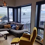 Beautiful Penthouse With Panoramic View At Lägenhet *